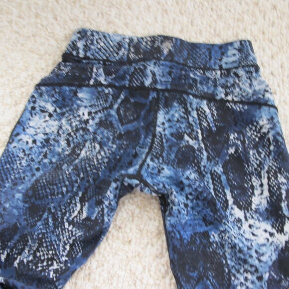 Human Performance Engineering Legging and Bra Set - Picture 12 of 13